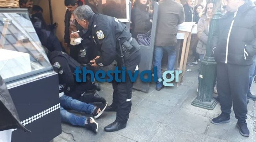 Θεσσαλονίκη: Ένας τραυματίας από μαχαίρι σε συμπλοκή στο κέντρο της πόλης